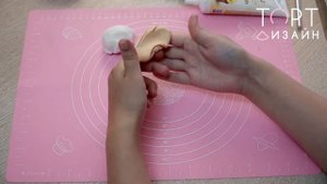 Как покрасить белую мастику в цвет айвери