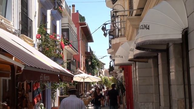 Marbella, Spain - A walking travel tour - HD 1080P смотреть онлайн