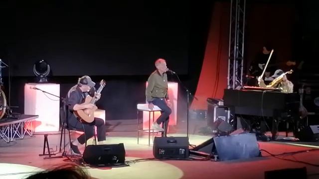 Roberto Vecchioni L'infinito Tour 2022 Zafferana Etnea "Le rose blu" смотреть онлайн