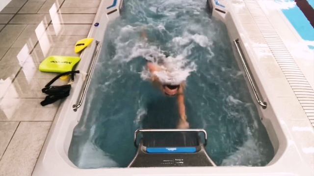 Бесконечный бассейн ,Endless Pools #плавание #swimming #endlesspools #бесконечныйбассейн смотреть онлайн