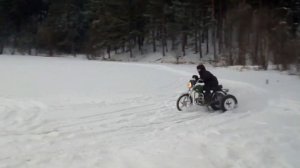 Дрифт на трицикле. Новогодние видео "Дрифтяры"