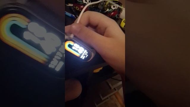 Вид зарядки на разных фитнес браслетах смотреть онлайн