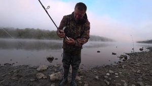 ЭТА ДОНКА ЛОВИТ КРУПНОГО ЛЕЩА, приготовление КАШИ. Рыбалка на ЛЕЩа с ночёвкой.