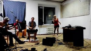 Плачу на техно (кавер)