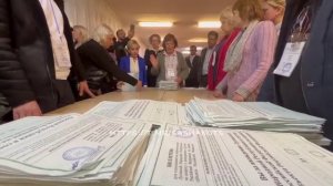 За вхождение в состав РФ.