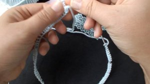 Эластичный набор петель спицами. Уроки вязания спицами для начинающих