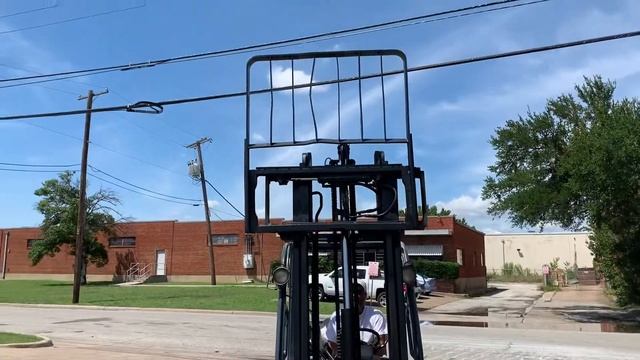 Toyota 8FGU25 2 Stage смотреть онлайн