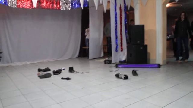 СНИМАЙ НОСКИ