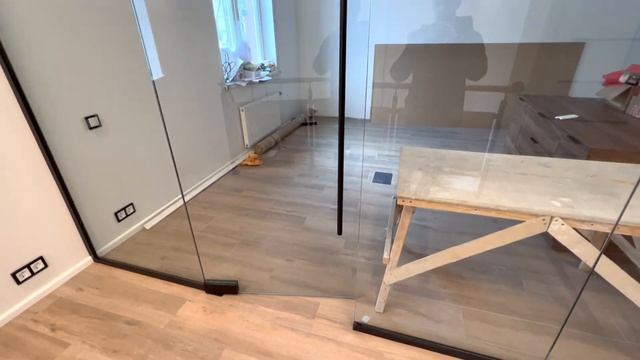 Маятниковые петли на стеклянную дверь смотреть онлайн