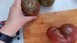 Томат бычье сердце: оранжевое, черное, классическое. Сравнение 3 сортов Бычье сердце