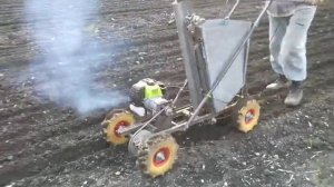 Чесноко-сажалка своими руками