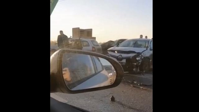 Три автомобиля столкнулись под Новомосковском смотреть онлайн