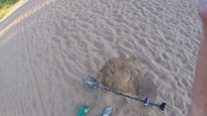 УРА!!! Первое ЗОЛОТО сезона!!! Поиск золота с металлоискателем на пляже