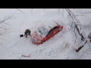 Откапываем авто после аномального снегопада в Московской области