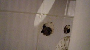 САНТЕХНИКА для ВСЕХ. Монтаж смесителя Замена шлангов гибкой подводки