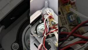 Сломался (не работает) увлажнитель воздуха.