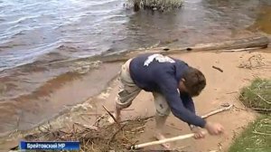 В Брейтовском районе активисты очистили от мусора дно и берег Рыбинского водохранилища