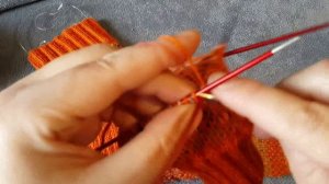 Носки из остатков пряжи лицевыми петлями Интересная идея