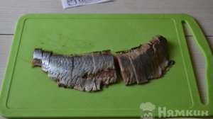 Сельдь маринованная с лимонным соком и луком