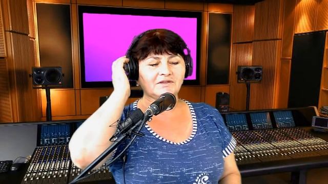 Ставропольский Край.с.Золотаревский дом культуры:{день рождения наш город}  поёт.Светлана Назаренко смотреть онлайн