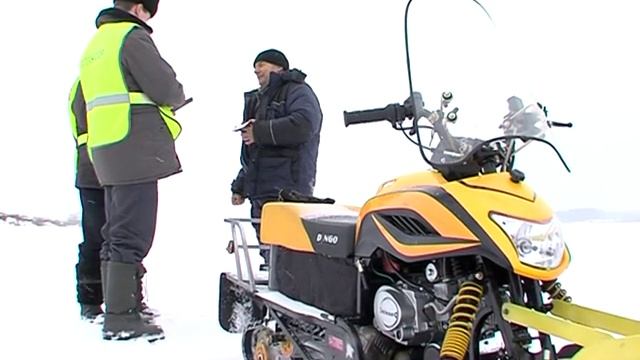 Около 200 снегоходов проверили в области за эти выходные смотреть онлайн