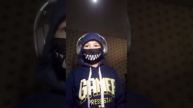 Как сделать хрипящий голос (как у Серенгача) смотреть онлайн