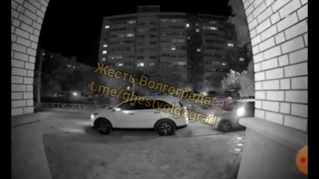 В Волгограде обсуждают взрыв во дворе жилого дома 1 августа