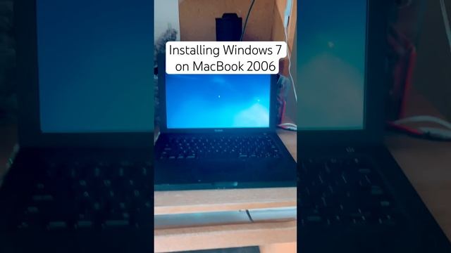 Installing Windows 7 on a Macbook 2006! #apple #macbook #technology #windows #microsoft смотреть онлайн