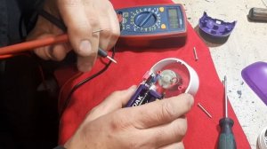 Машинка для удаления катышков Philips - не включается.