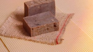 Дегтярное мыло против блох и вшей! - польза дегтярного мыла. Дегтярное мыло применение.