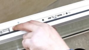 Монтаж поворотно откидного запора на пластиковом окне
