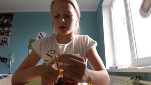 Улитка из синельной проволоки.