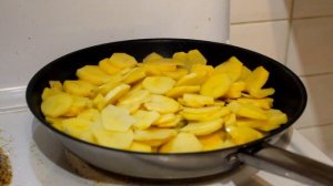 Как правильно жарить картошку/Картошка жареная с луком.