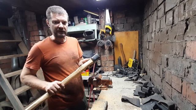 Что выпускали именитые советские заводы? Что общего у топора и парохода? Колун с клеймом ПСЗ. смотреть онлайн