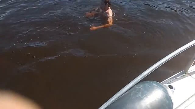 Пытался Волгу переплыть смотреть онлайн