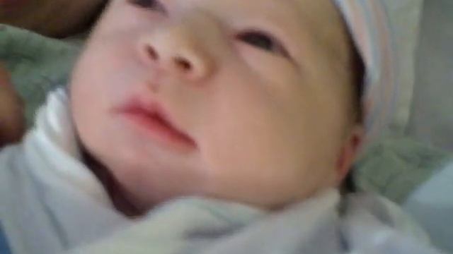 Stella Grace Moseley - 5 minutes old смотреть онлайн