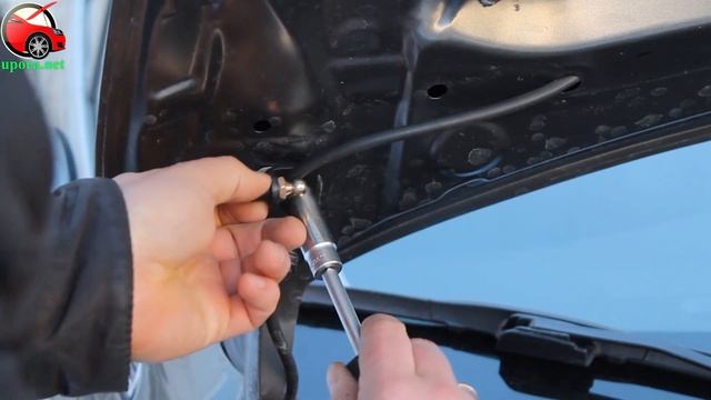 Установка упоров / амортизаторов капота на Nissan Sentra b17 / Ниссан Сентра 7 от upora.net смотреть онлайн