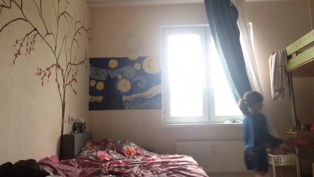 Учусь делать колесо потому что я не умею делать колесо смотреть онлайн