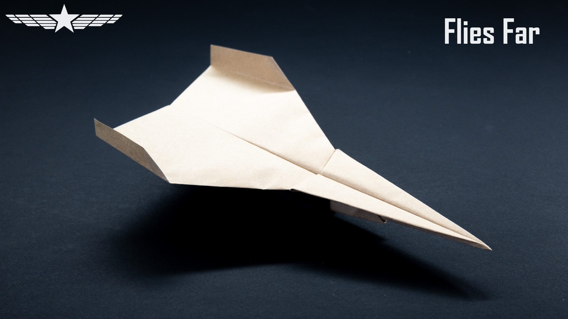 Простое руководство по складыванию бумажного самолетика - Летайте далеко и долго! смотреть онлайн