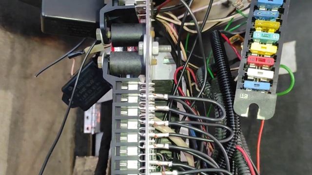 Восстановление электропроводки в центральном электрощите автобуса НЕФАЗ-5299. смотреть онлайн