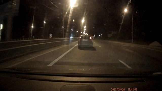 Тест FUHO CDR-E05. Разрешение 1920*1080,ночь,искусственное освещение смотреть онлайн