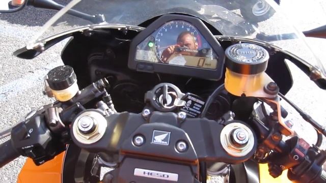 2005 Honda CBR1000RR Repsol смотреть онлайн