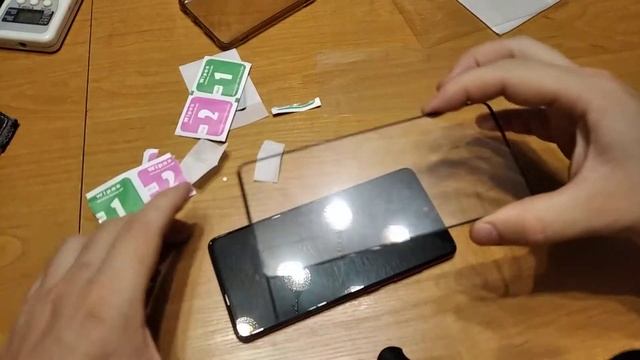 Стекло или гидрогелевая пленка? Что лучше?
