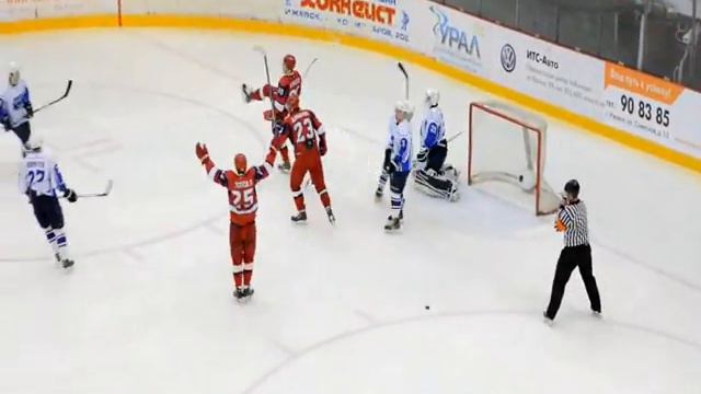 ХК Ижсталь. Шайбу, шайбу! ВХЛ смотреть онлайн