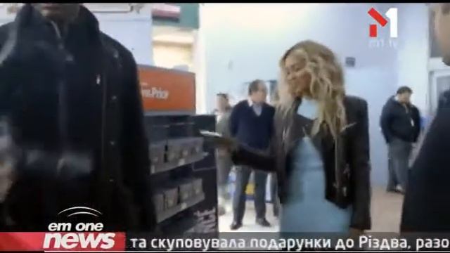 Тайну Успеха Нового Альбома Бейонсе Раскрыто — Певица Сама Скупает Диски - EmOneNews - 23.12.2013 смотреть онлайн