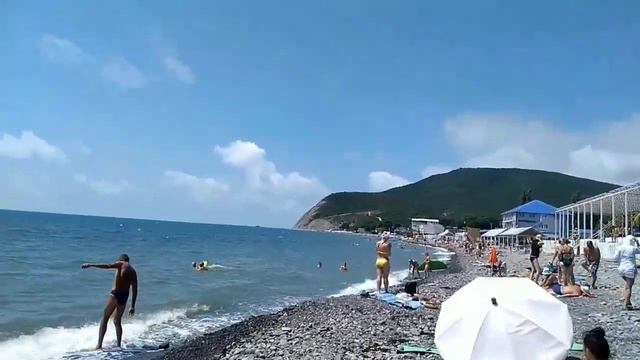 ПЛЯЖ ОТДЫХ ЮЖНАЯ ОЗЕРЕЕВКА СИЛЬНЫЕ ВОЛНА  ПРИ ГОРОДЕ НОВОРОССИЙСКА 25.07.2022.(ЖИВУ НА ЧЁРНОМ МОРЕ)
