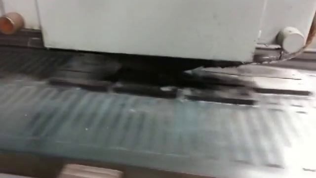 Surface grinding D2 tool steel with Diamond wheel смотреть онлайн