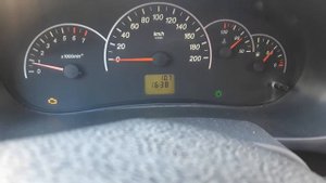 Как настроить часы на бортовом компьютере Лада Приора.