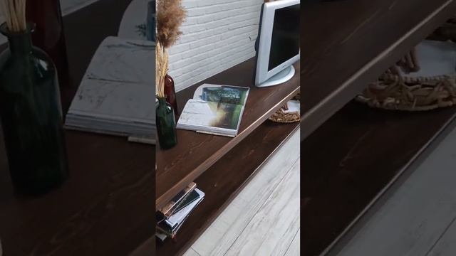 Тумба под телевизор из массива дерева. смотреть онлайн