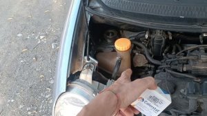 меняет цвет охлаждающая жидкость.  крышка расширительного бачка daewoo matiz